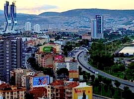 Bayraklı Ev Temizliği