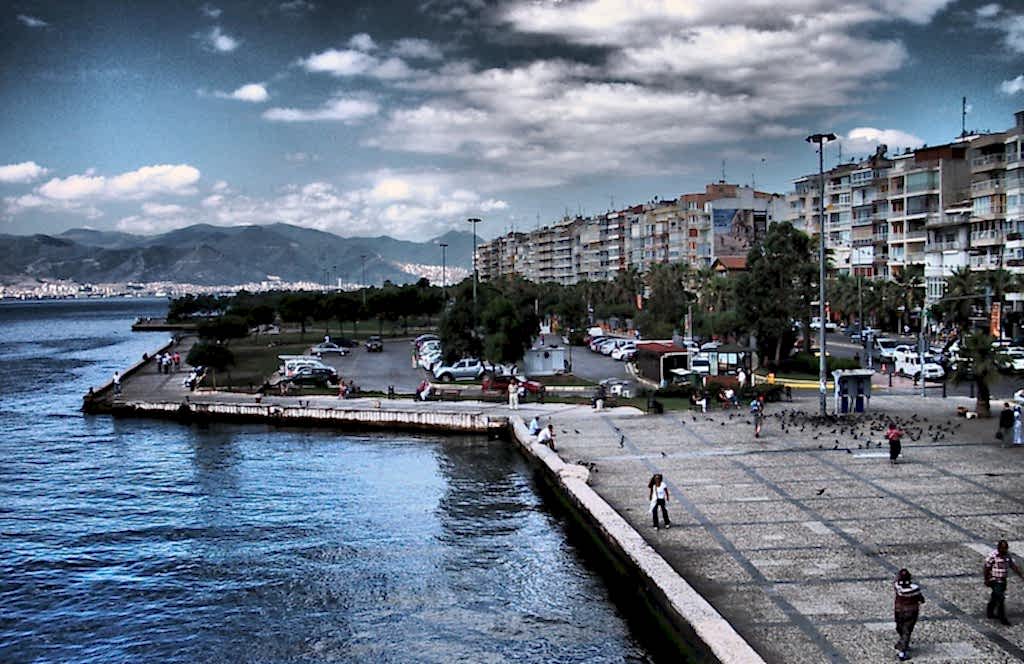 Karşıyaka Günlük Ev Temizliği